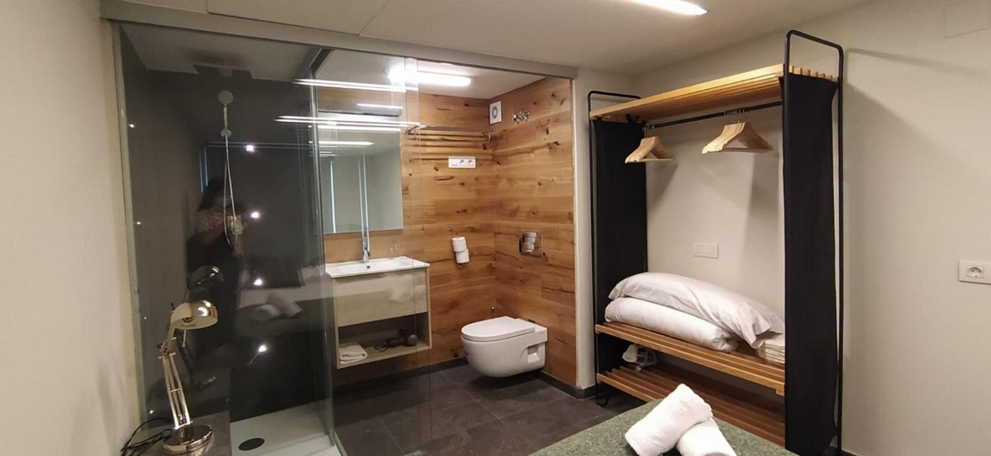 My Space Emirates - Fully Equipped Apartments Near The Beach With Shared Pool Barcelona Pokoj fotografie