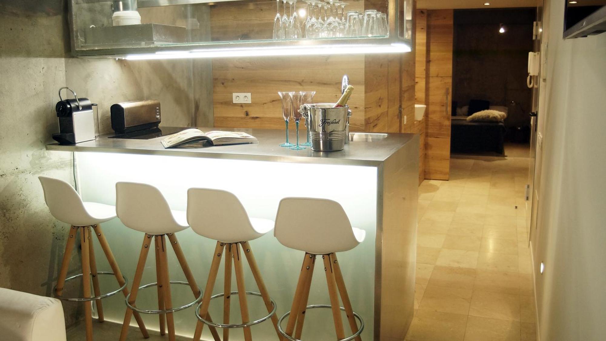 My Space Emirates - Fully Equipped Apartments Near The Beach With Shared Pool Barcelona Pokoj fotografie